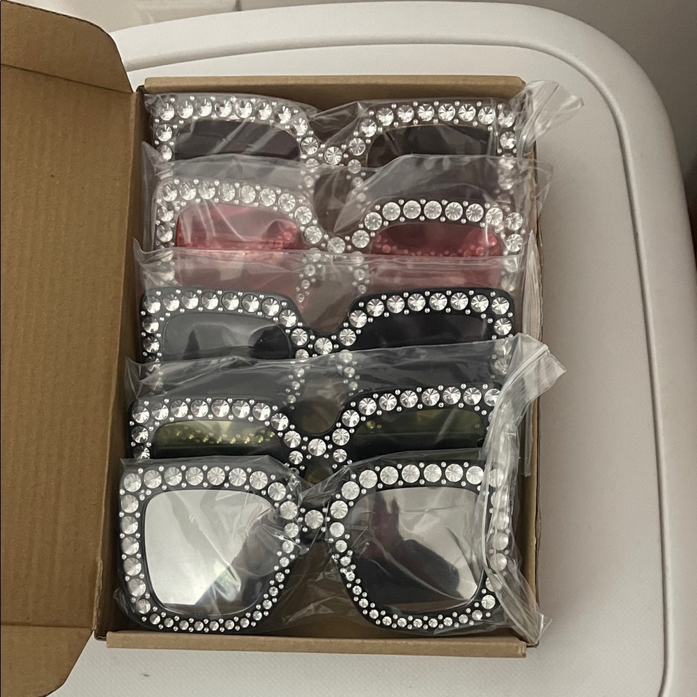 Rhinestone Embellished Sunglasses Set